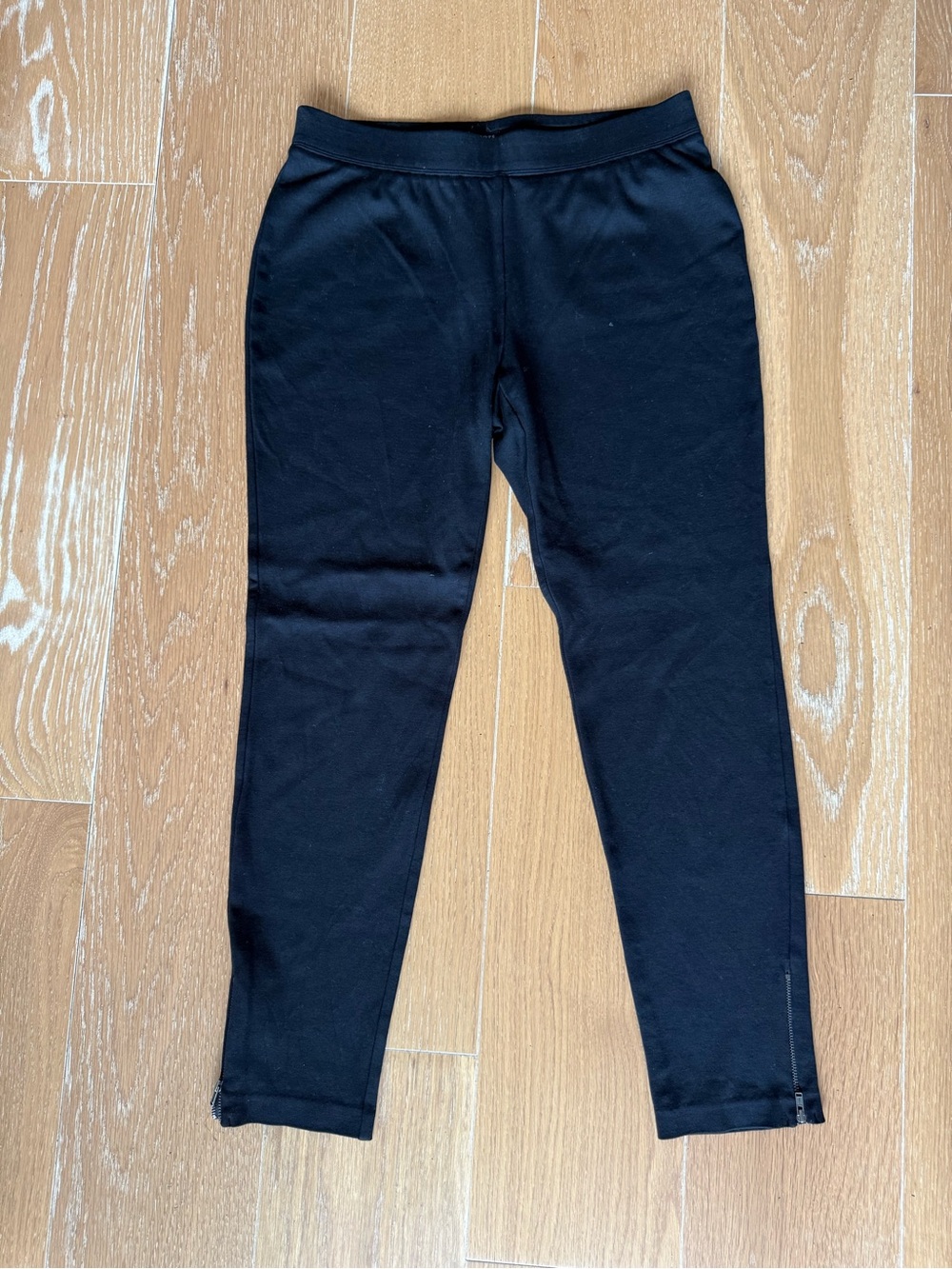 Talbots Black Stretch Leggings with Zipper Detail - size M